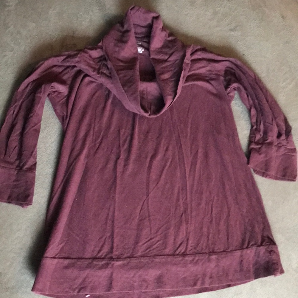 Cowl neck T-shirt material shirt